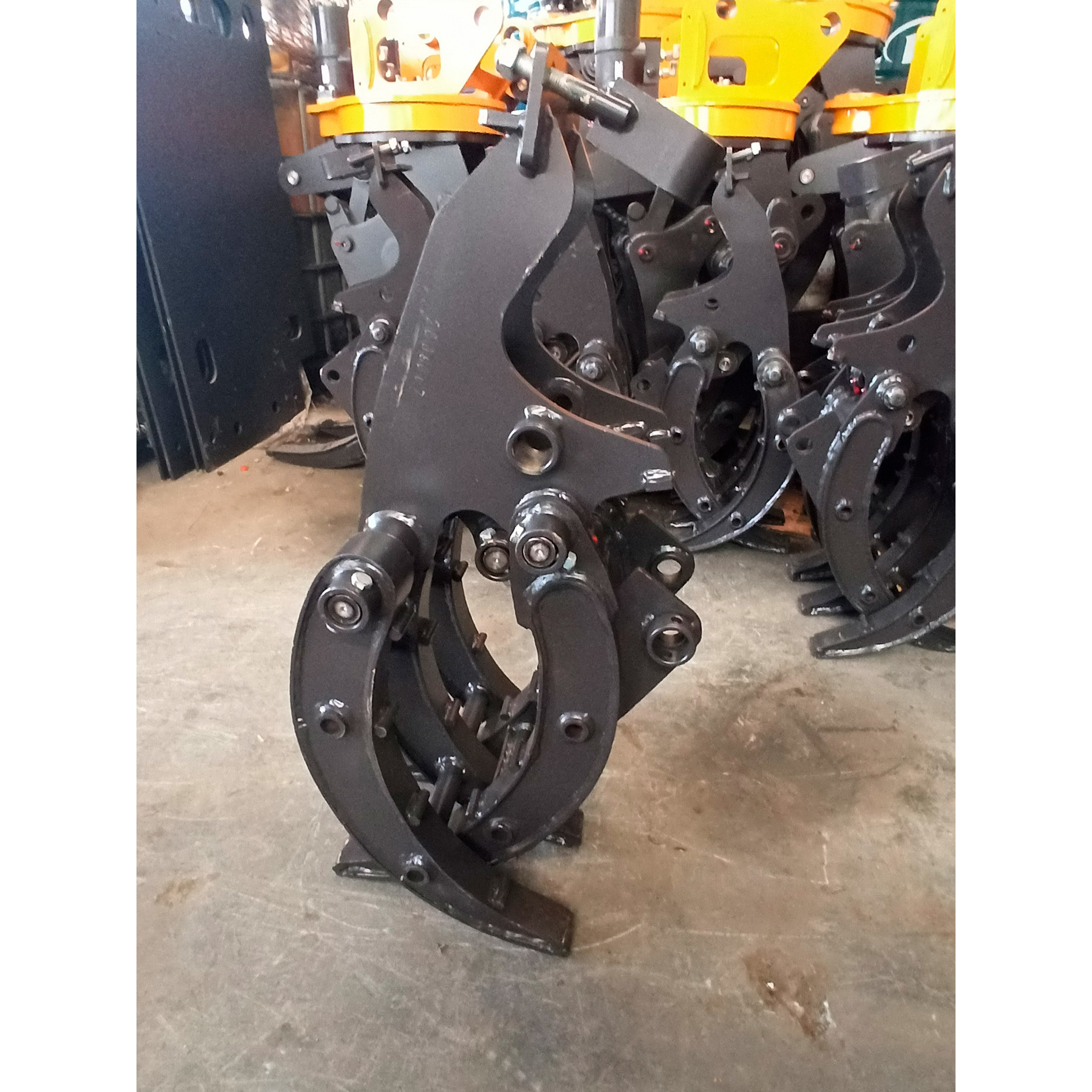 NorTrac Heavy-Duty Grabber Attachment for Mini Excavator Item# 1111419, 34.4in.L x 110in. Max.W